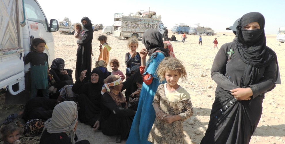 ANF | Dozens of refugees from Deir ez-Zor reach Ayn Îsa camp